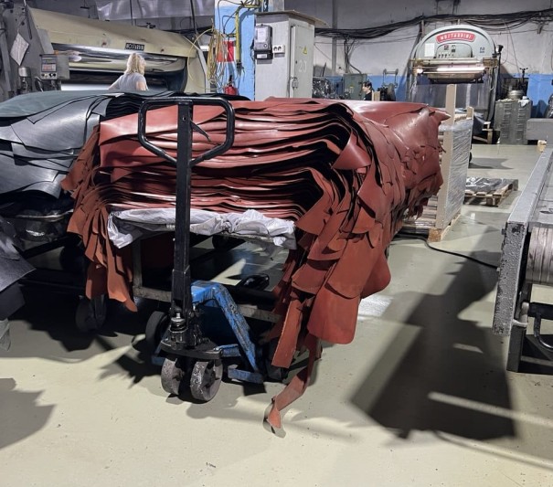  АНОНС Вороток тонкий , без финиша, 1.2-1.4 мм, средний размер 80-100  дм² Сейчас первые партии на измерении и сортировке.